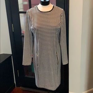 Michael Kors black/white houndstooth sleeved dress